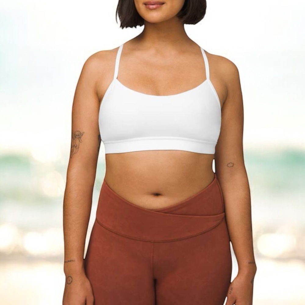 Lululemon Flow Y Bra Nulu Light Support, A–C Cups in White Sz 14
